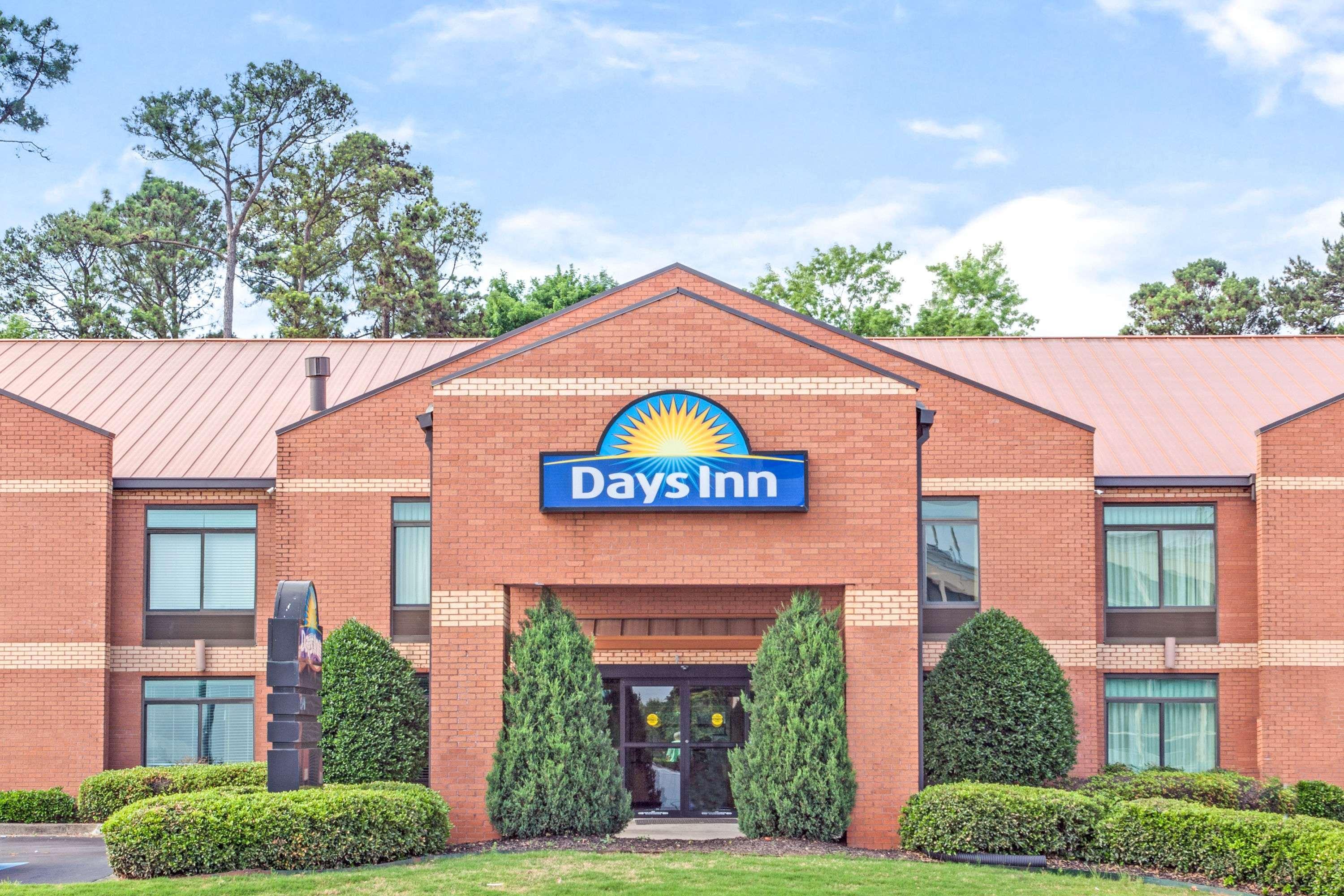 Clarion Pointe Atlanta Airport Hotel 2*