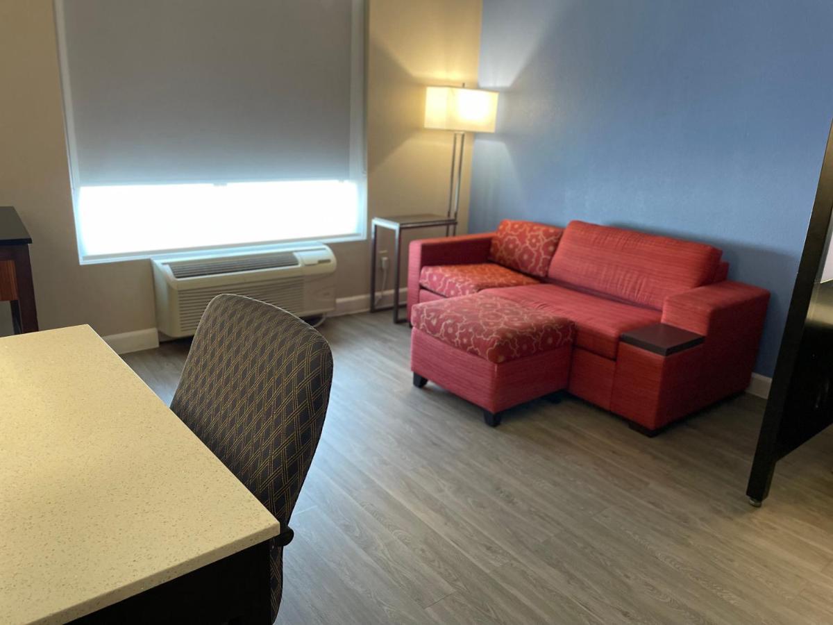 Clarion Pointe Atlanta Airport 2* College Park