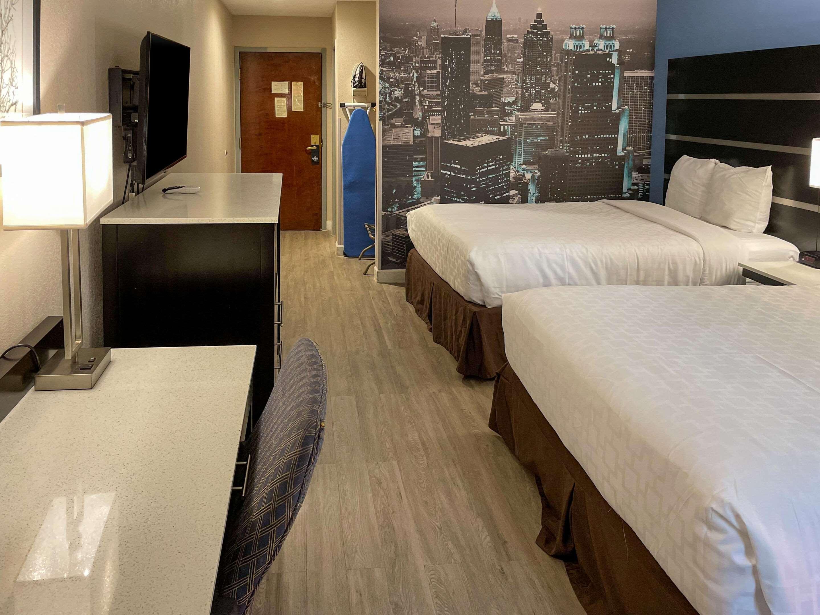Clarion Pointe Atlanta Airport 2* College Park