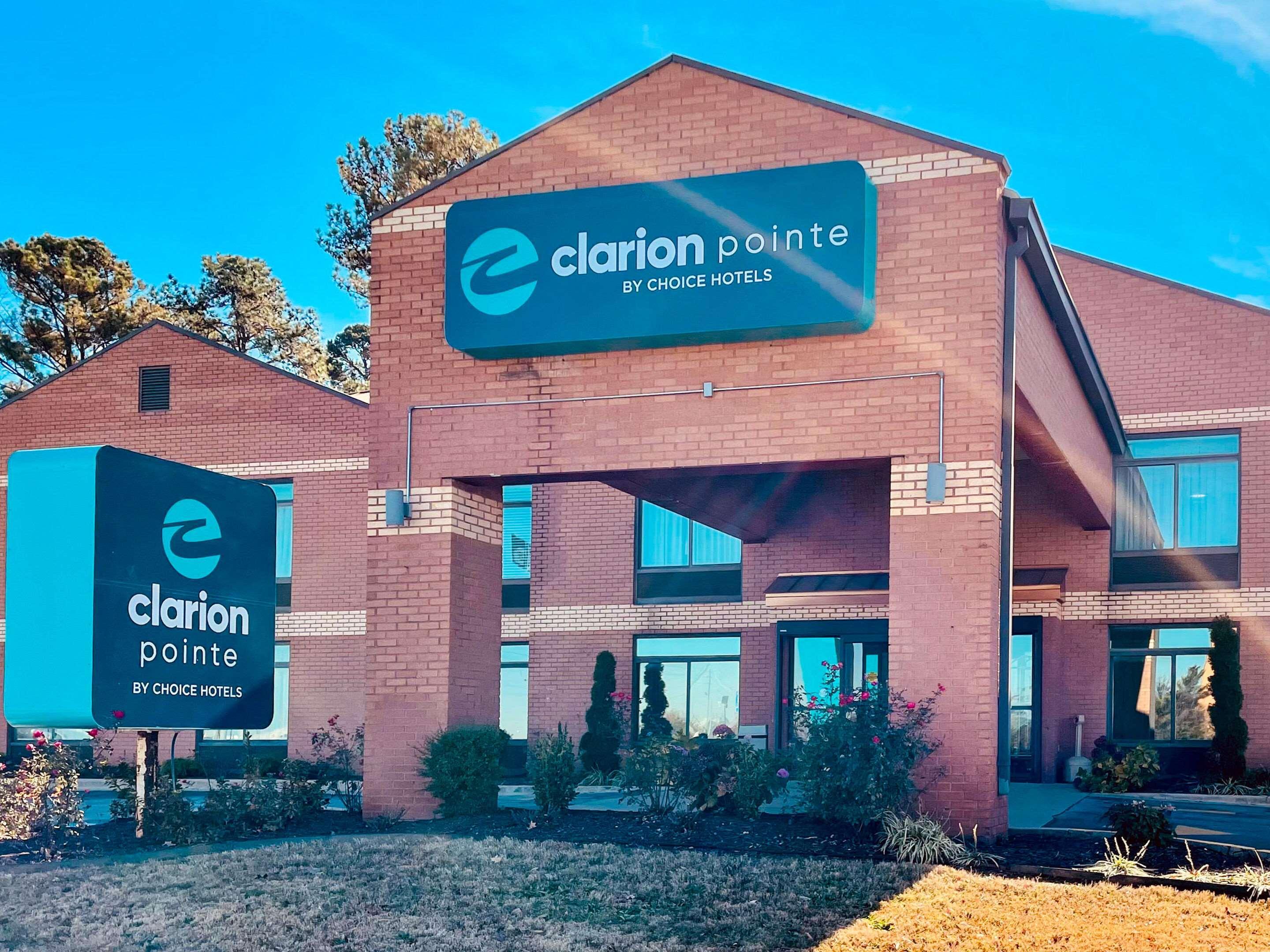 Clarion Pointe Atlanta Airport 2*