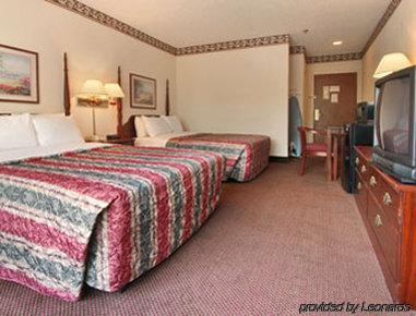 Clarion Pointe Atlanta Airport Hotel 2*